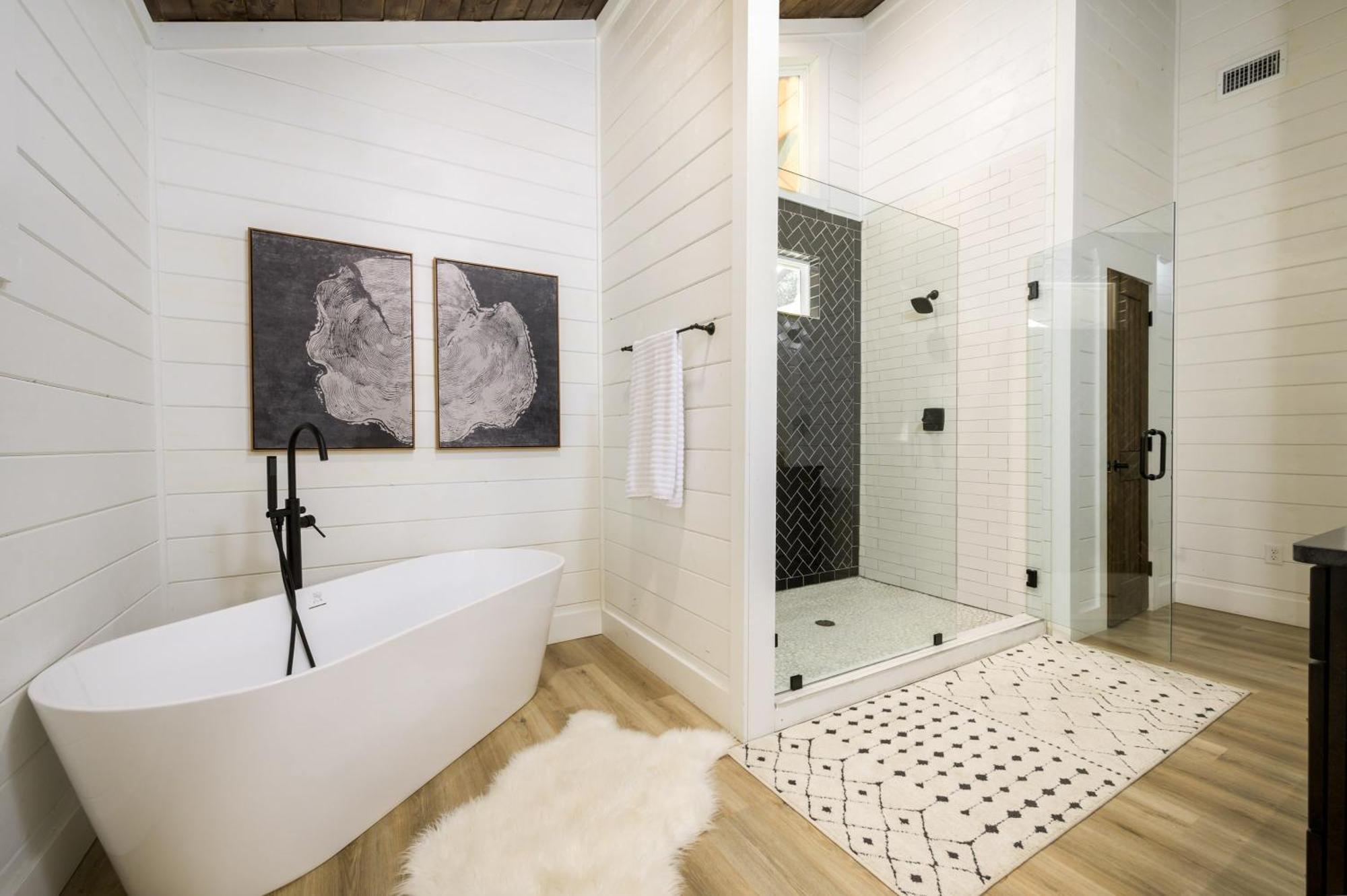 New Farmhouse-Chic Cabin With Hot Tub & Firepit Broken Bow Zewnętrze zdjęcie