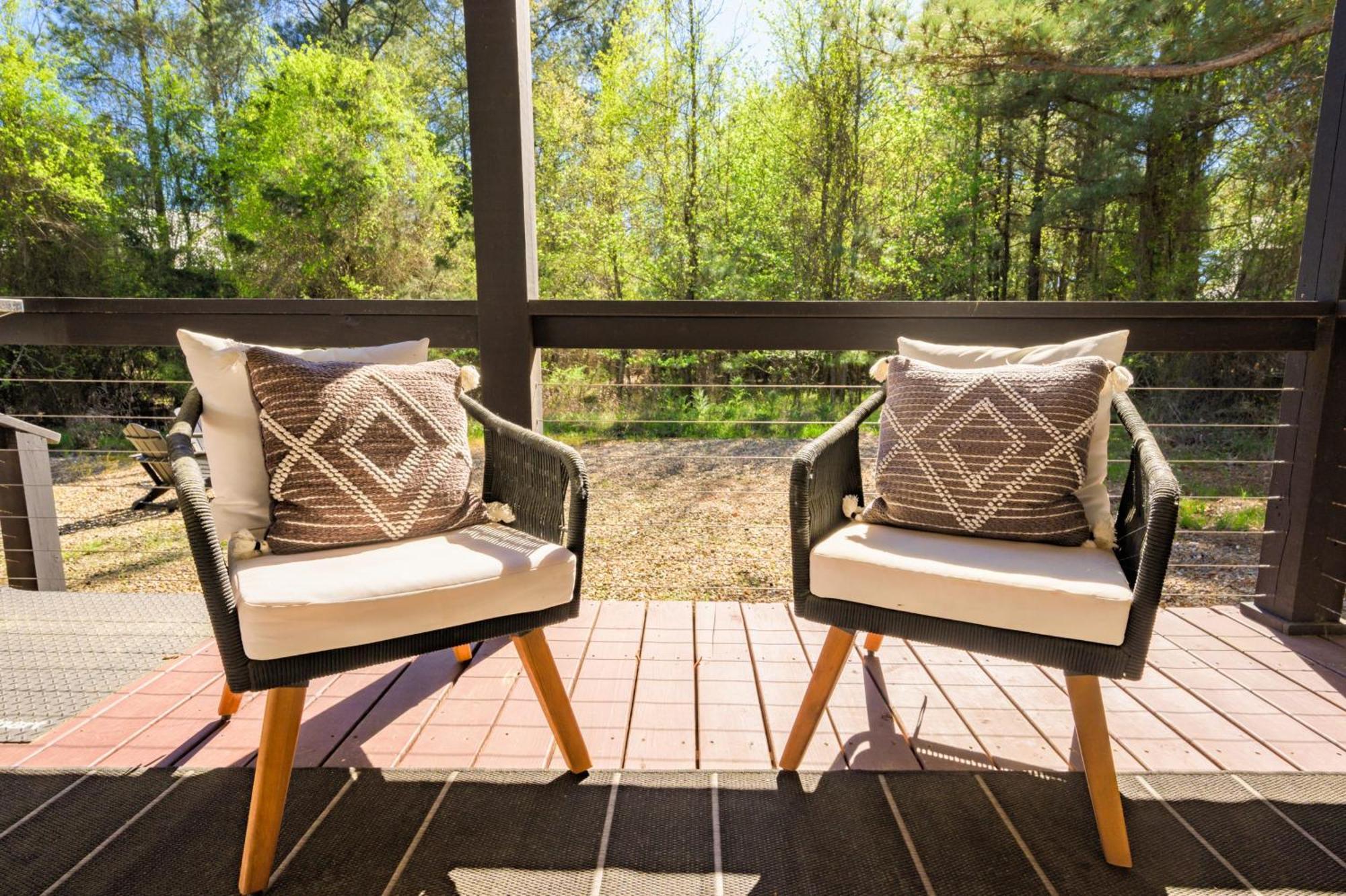 New Farmhouse-Chic Cabin With Hot Tub & Firepit Broken Bow Zewnętrze zdjęcie